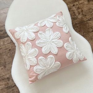 Pier1 Pillow Floral Embroidered Applique Pink White Flower Accent Pillow